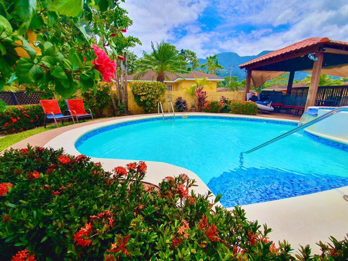 Paradise Villa In Palma Real La Ceiba Ruang foto