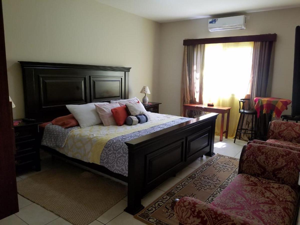 Paradise Villa In Palma Real La Ceiba Ruang foto